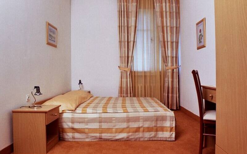 J.M.R Motel Lodge, Hyderabad 1
